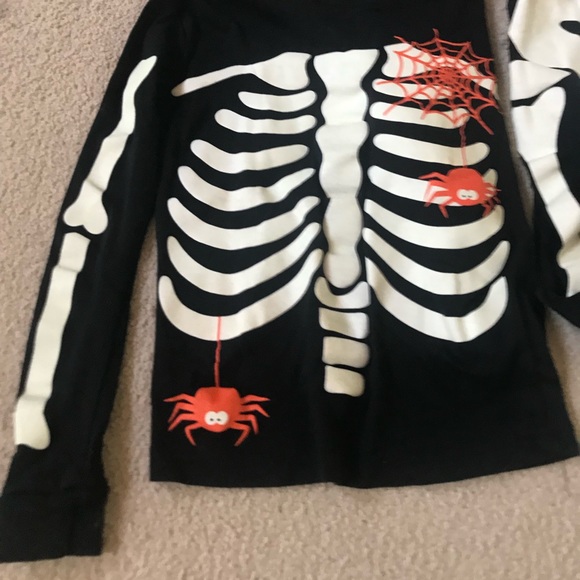 Kids Skeleton Pajama Set - Picture 4 of 5